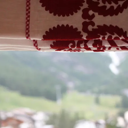 Апартаменты Sonnenhof Juliet - Design-led Swiss Luxury *